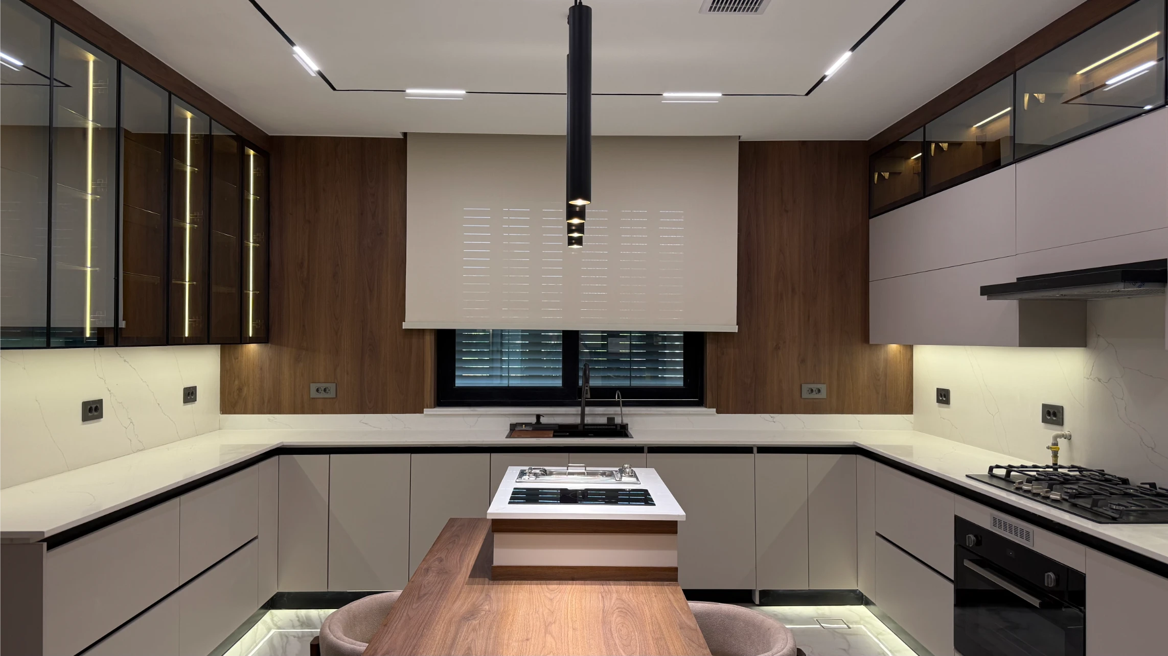 Royal Glaze Kitchen